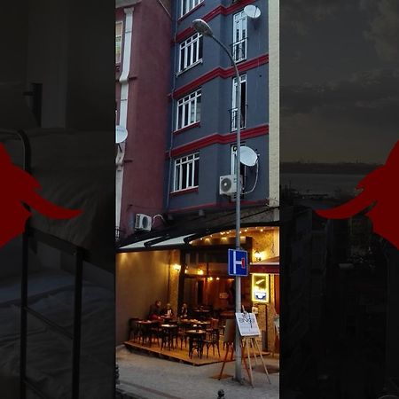 Bristol Hostel Istanbul Bagian luar foto
