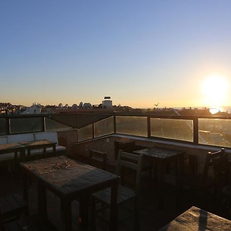 Bristol Hostel Istanbul Bagian luar foto
