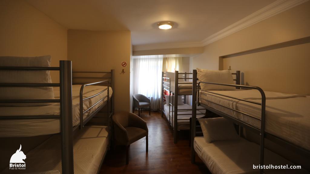 Bristol Hostel Istanbul Bagian luar foto